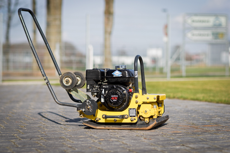 Bomag Rüttelplatte BVP 18/45 I Benzin